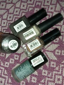 Set Of 5 Nail Polish