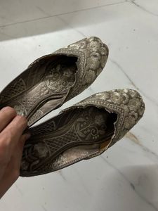 Embroideried Punjabi Jutti ❤️