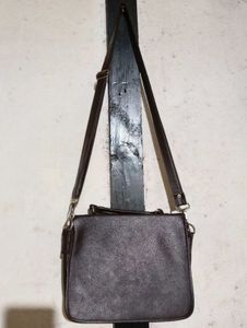 Brown Bow Accent Crossbody Bag 🤎