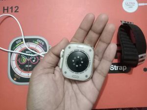 H12 Ultra Smart Watch