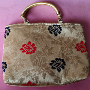 Beautiful combo of 2 handbags for women