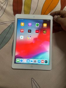 Apple iPad Air In Pristine Condition(Fix Price)