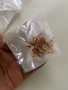 Kemp Stone Chain With Earning