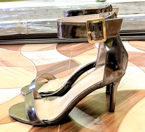 Sliver Colour High Pancil 👠 👠 Heels