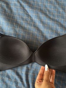 seamless  Black Bra