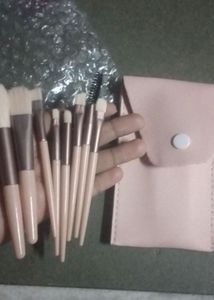 Makeup Brush Set with Pouch