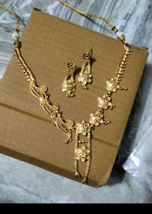 Earning Nd Necklace Set New Golden Colour