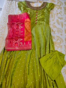 Green Kurta Set