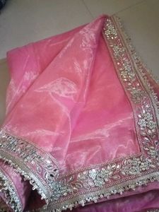 Very Elegant Look 😍 Saree