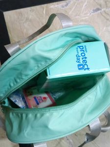 Johnson's Baby Backpack gift set