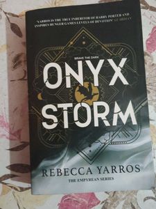 Onyx Storm by Rebecca Yarros