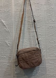 🇫🇷 Parfois Imported Sling Bag