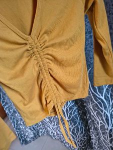 V Neck Full Sleeves Crop Top
