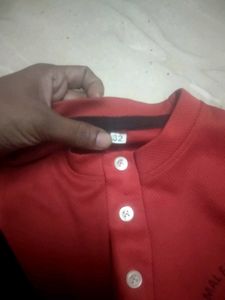 Long Sleeve t shirt size 32