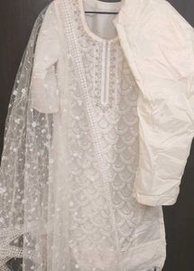 Elegant White Kurta Set With Pants &amp; Dupatta