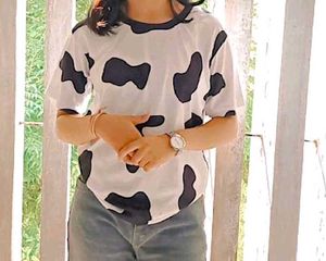 Very Preety Black &white Tee