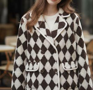 Cute Diamond Pattern Women Coat