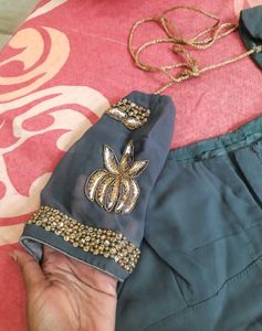 Elegant Grey &amp; Gold Saree