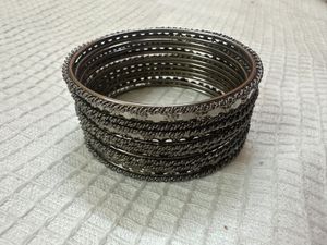 Silver Tone Bangle Bracelet Set