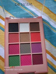 Dr. Huda Eye Shadow Pallette