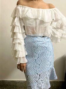 Aesthetic Ruffle Pattern White Crop Top