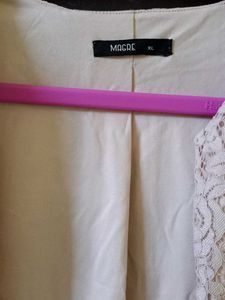 💜 Enchanting Lavender Floral Lace Shrug💜