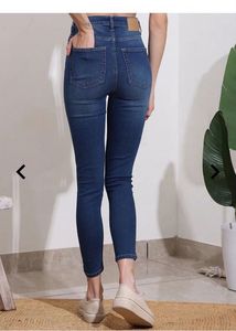Shein ankle lengthmid wash distressed jeans