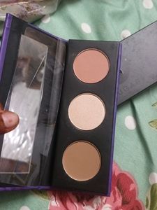 Sugar Face Pallaye Shade: 01 Subtle Summit