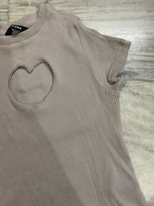 Heart Cut Out Detail Crop Top