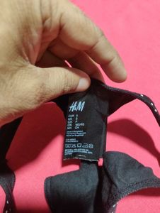 H&amp;M Thong Size.S