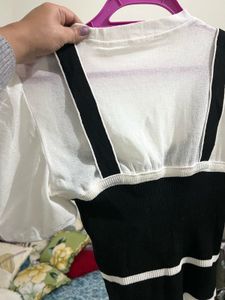 Chic Black &amp; White Mini top koriean style