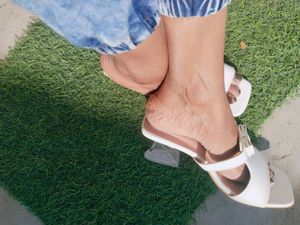 Elegant White Heels size 5