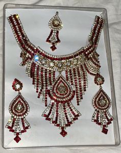 Brand New Premium Quality Jewellery Set