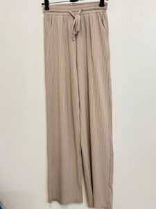 PLEATED TROUSER