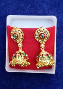 Golden Dimand Earrings.