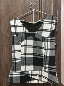 Plaid Sleeveless Top