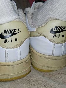 Nike glow in the dark