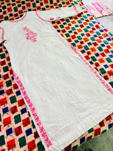 Luckhnavi Chikankari Kurti