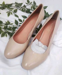 Steve Madden Nude Pointed-Toe Pumps