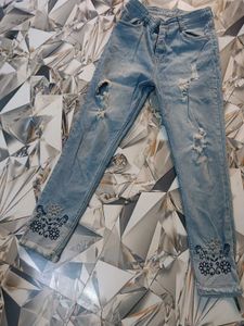 good jeans hai koi problem nahi ha