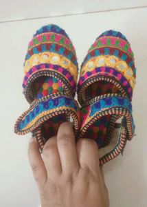 👧 Multicolored Mojdi for Girls (1–2 Years)