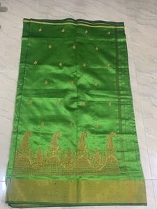 Beautiful Parrot Green Saree