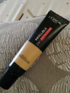 loreal Infalliable Foundation