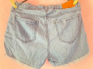 AJIO stylish denim shorts