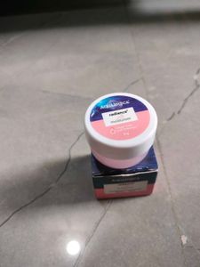 Pilgrim Retinol &amp; Aqualogica Radiance Moisturizer