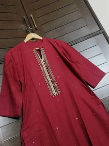 Maroon Cotton Embroidered Kurta