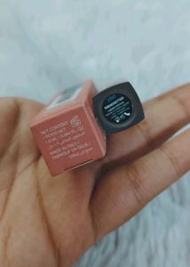 Huda Beauty Liquid Matte Lipstick (Trendsetter)
