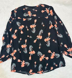 Latin Quarters Stylish Black Floral Casual Shirt