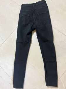 Black Skinny Jeans