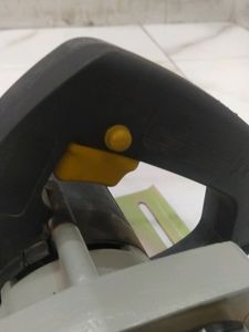 CUTTING MACHINE